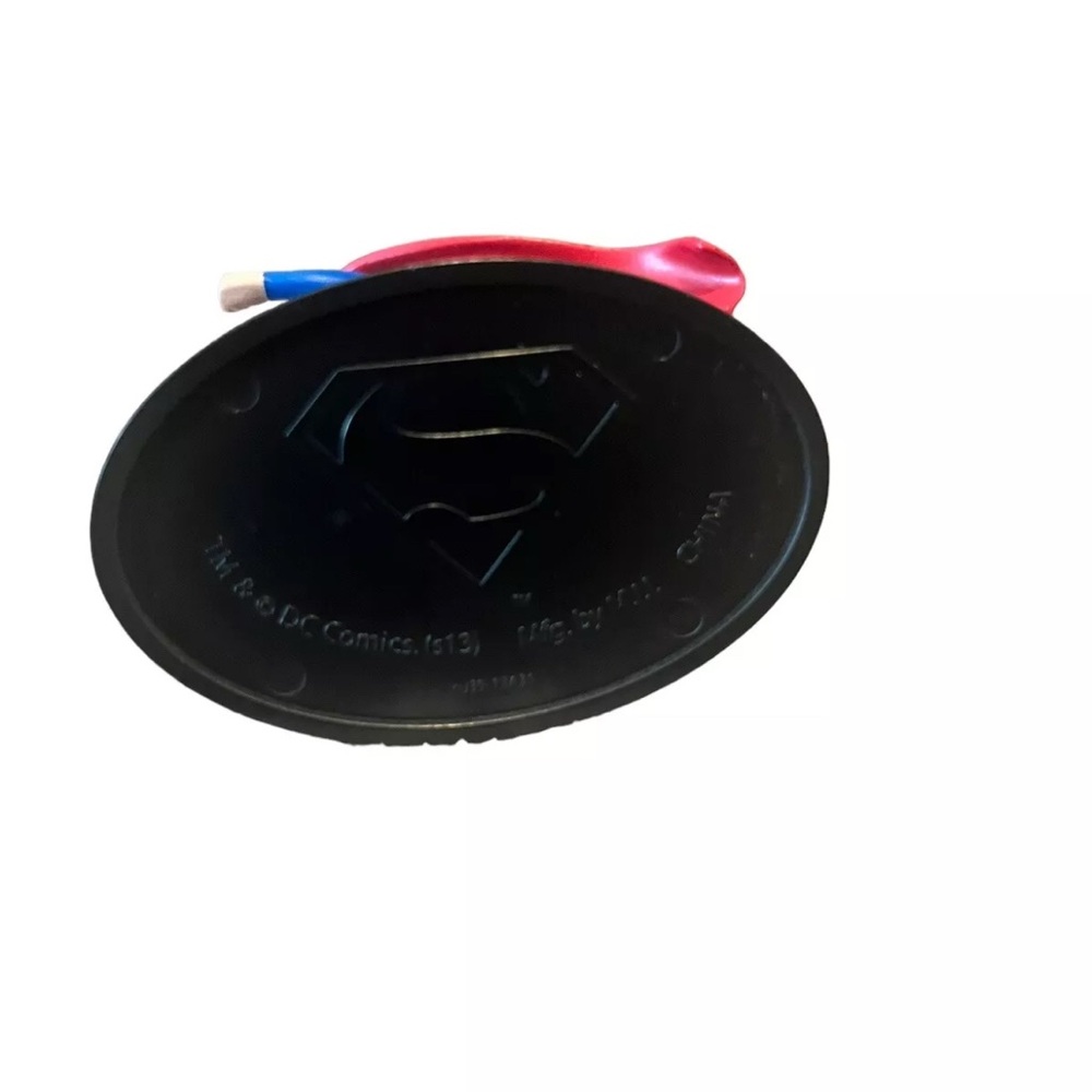 DC COMICS SUPERMAN MINI ACTION‎ FIGURE TOY Running Flying Cake/cupcake Topper - Picture 5 of 6